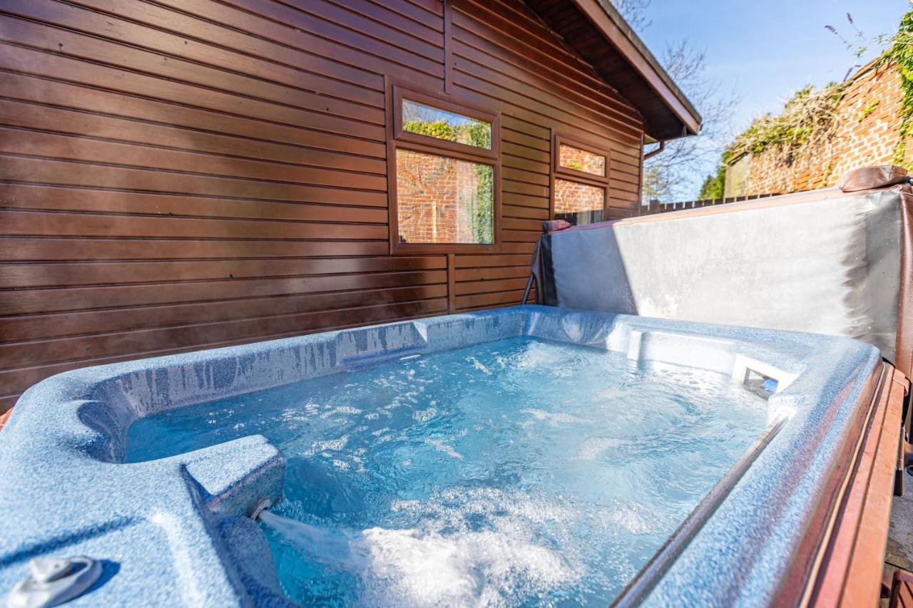 Bluebell Lodge 7 With Hot Tub Newton Stewart Ngoại thất bức ảnh