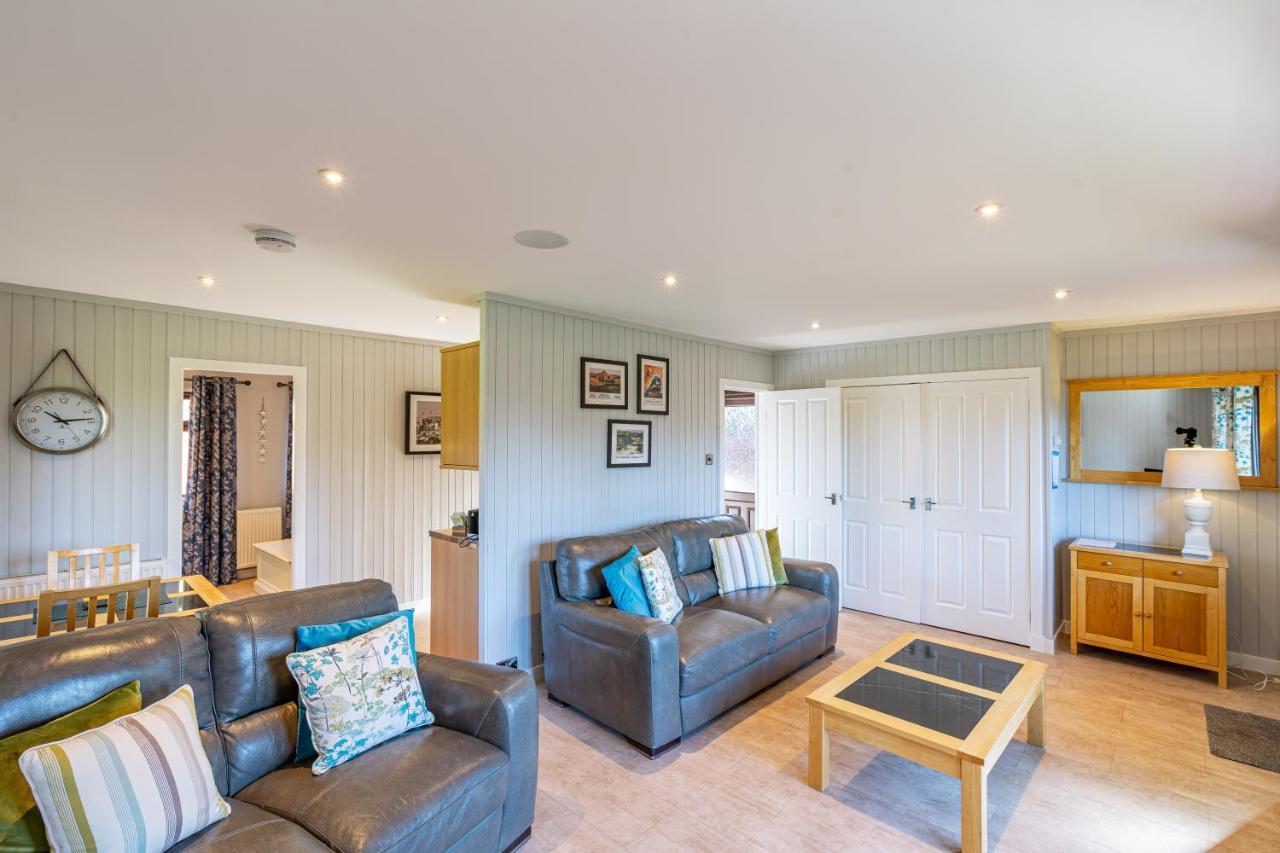 Bluebell Lodge 7 With Hot Tub Newton Stewart Ngoại thất bức ảnh