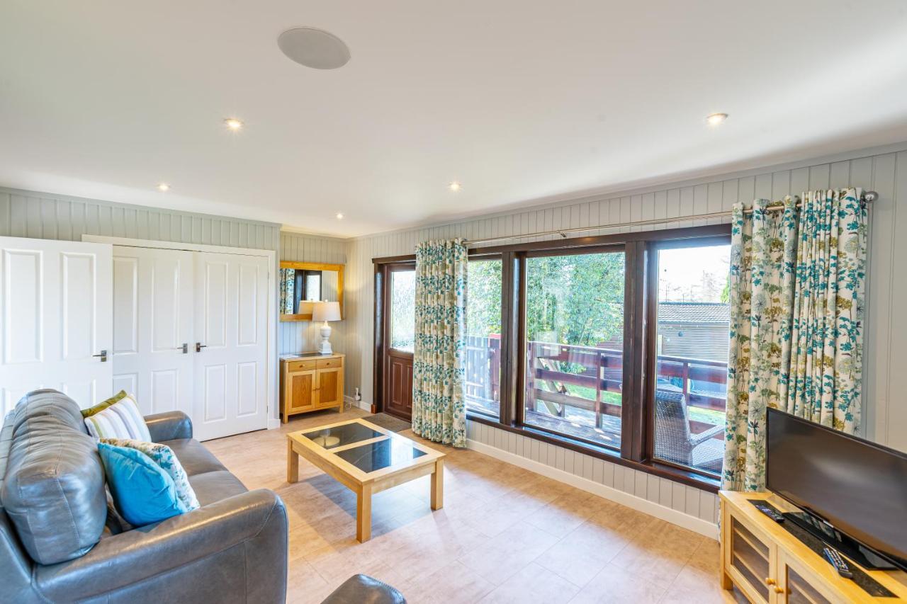 Bluebell Lodge 7 With Hot Tub Newton Stewart Ngoại thất bức ảnh