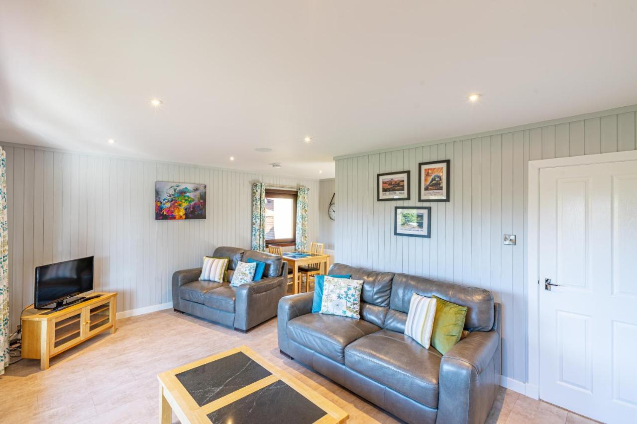Bluebell Lodge 7 With Hot Tub Newton Stewart Ngoại thất bức ảnh