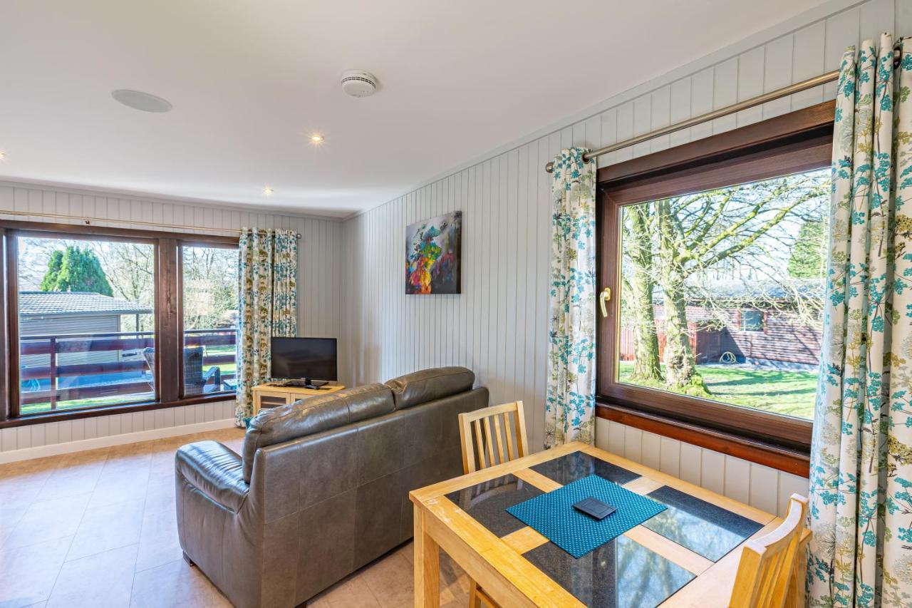 Bluebell Lodge 7 With Hot Tub Newton Stewart Ngoại thất bức ảnh